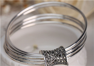 銀手鐲可以去濕氣嗎？銀手鐲能祛濕嗎？