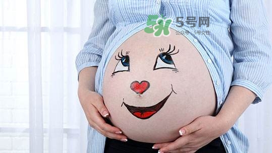 胎教可以聽(tīng)流行歌曲嗎？如何判斷寶寶喜歡什么類型的胎教音樂(lè)