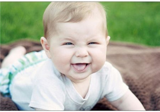 立秋后寶寶要穿什么衣服？立秋后寶寶要穿襪子嗎？