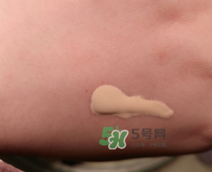 mac小奶瓶粉底液多少錢？mac魅可小奶瓶粉底液怎么樣