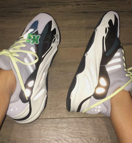 yeezy runner 700多少錢？侃爺復(fù)古跑鞋專柜價(jià)格