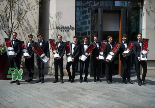 2017七夕禮盒roseonly多少錢？roseonly巨型玫瑰禮盒多少錢？