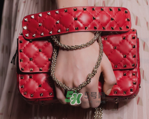 rockstud spike是什么品牌？rockstud spike耐用嗎？