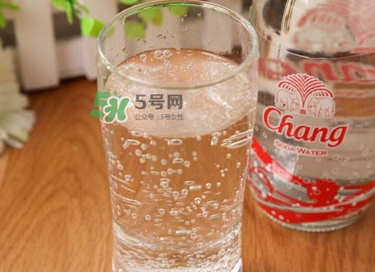 蘇打水有什么作用？喝蘇打水有什么好處