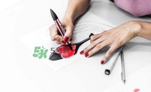 dioramour愛心高跟鞋多少錢？迪奧七夕愛心鞋發(fā)售時間