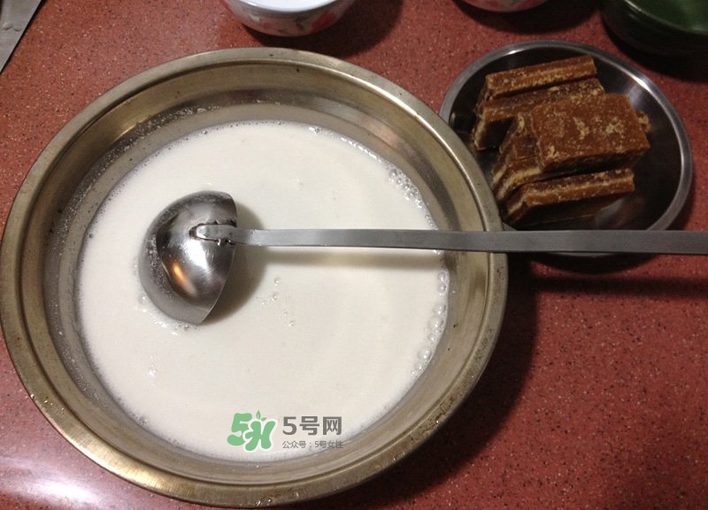 馬蹄糕怎么做才有彈性？馬蹄糕不凝固怎么補(bǔ)救？