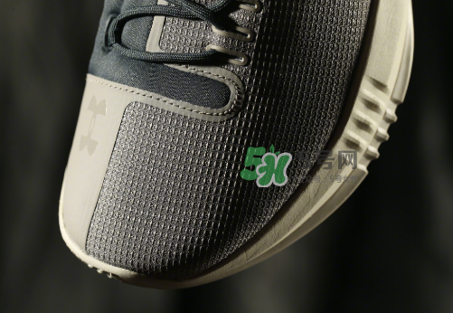 under armour drive 4怎么樣？ua安德瑪drive 4測評