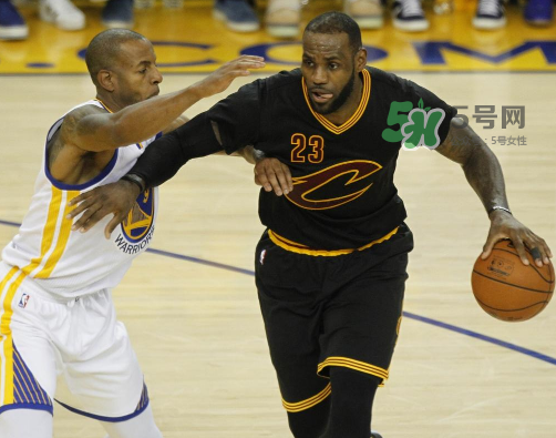 歐文交易到了哪個(gè)隊(duì)？騎士用歐文換哪個(gè)球員？