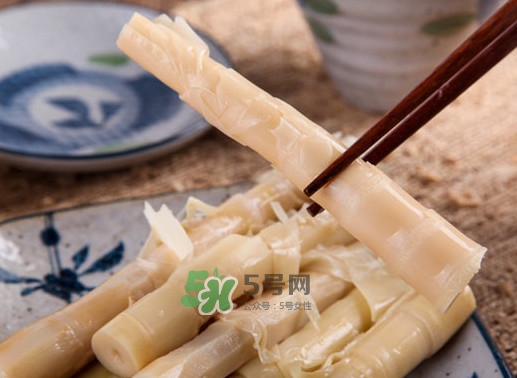 苦筍可以和排骨一起煮嗎？排骨能和苦筍一起吃嗎