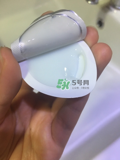 雅詩蘭黛凍膜敷多久？雅詩蘭黛晶透沁白凍膜多久敷一次