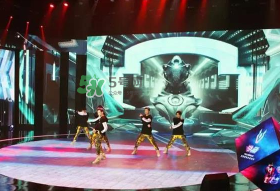 戰(zhàn)馬飲料代言人是誰(shuí)？戰(zhàn)馬飲料代言人