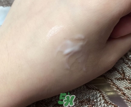 HR赫蓮娜小綠管眼霜怎么用？赫蓮娜小綠管使用方法