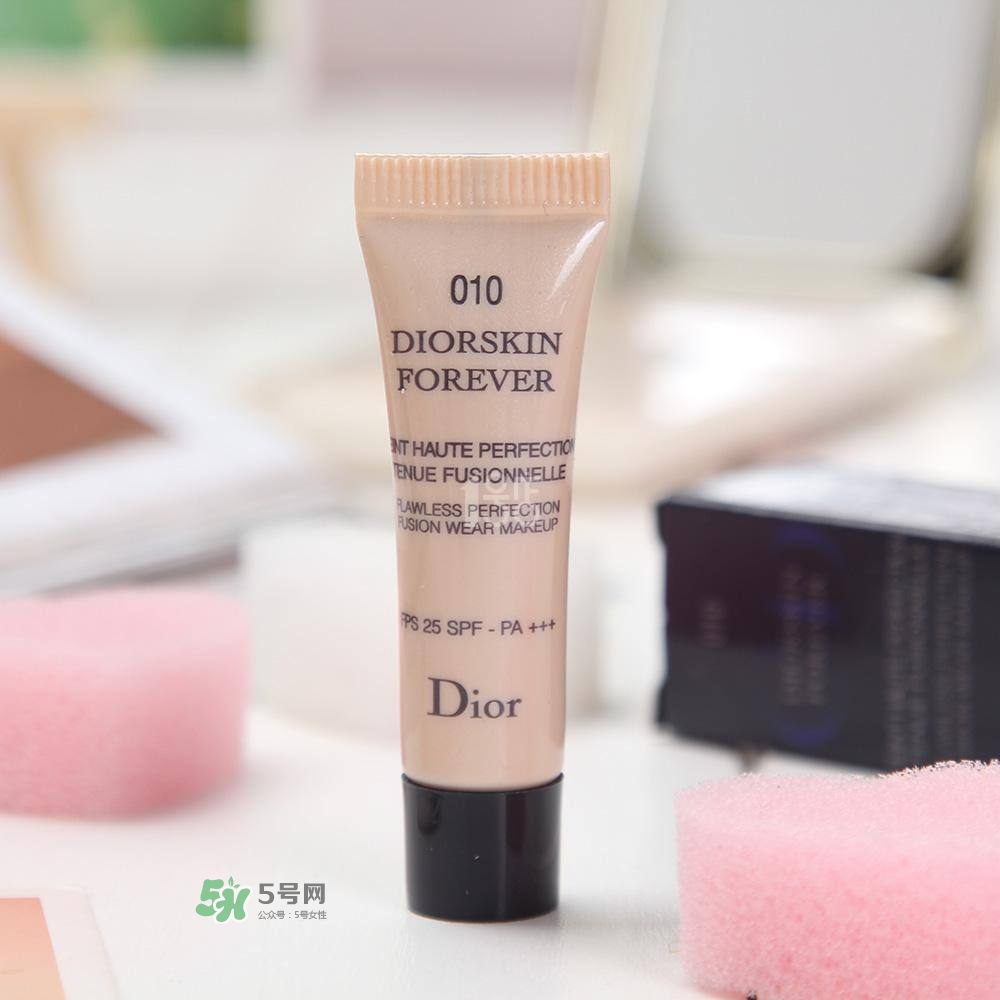 迪奧星光亮妍粉底液怎么樣？迪奧凝脂星光亮妍粉底液價格