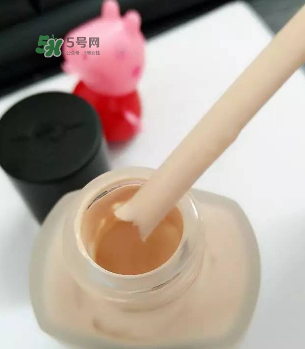 玫珂菲水粉霜怎么樣？玫珂菲全新雙用水粉霜好用嗎？