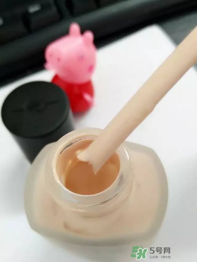 玫珂菲水粉霜怎么樣？玫珂菲全新雙用水粉霜好用嗎？