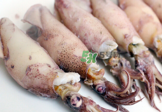 魷魚(yú)仔怎么清洗圖解？小魷魚(yú)怎么清洗？