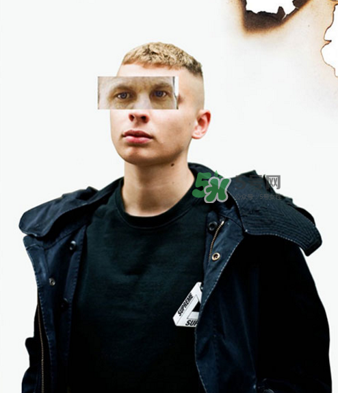 supreme與palace聯(lián)名t恤在哪買？supreme與palace惡搞t恤哪里有賣的？