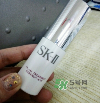 skii眼部神仙水怎么用？sk2眼部精華乳使用方法