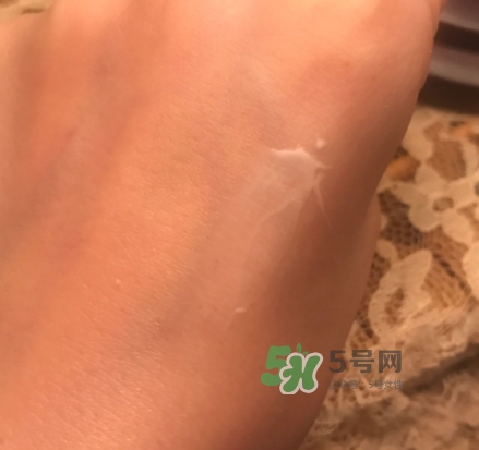 百雀羚眼霜怎么用？百雀羚眼霜怎么打開