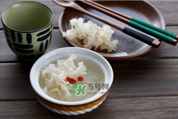 吃燕窩能保胎嗎？燕窩可以和什么一起燉？