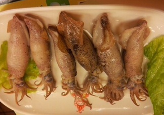 魷魚仔怎么清洗圖解？小魷魚怎么清洗？