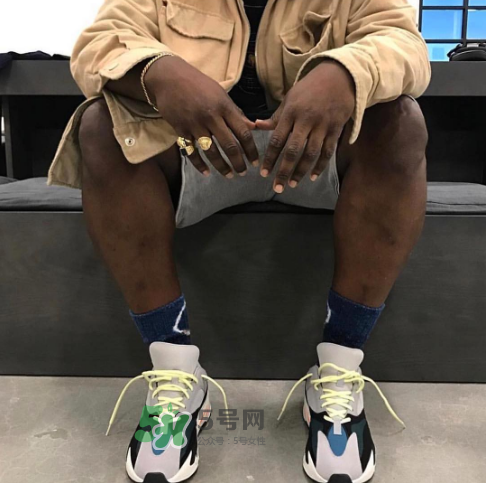 yeezy boost 700上腳效果怎么樣？yeezy boost 700值得買嗎？