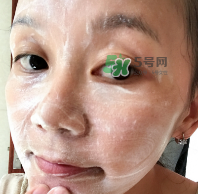 一葉子補(bǔ)水潔面乳怎么樣？一葉子補(bǔ)水洗面奶好用嗎？