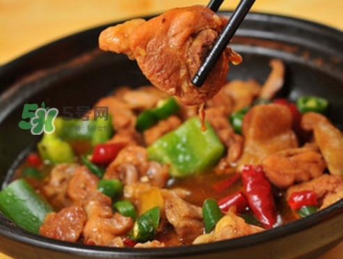 黃燜雞米飯多少錢一份？黃燜雞米飯?zhí)攸c(diǎn)是什么