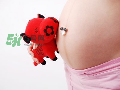 順產(chǎn)前做什么運動生得快？順產(chǎn)前吃什么有助分娩？