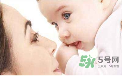 順產(chǎn)時(shí)會(huì)不會(huì)拉屎？順產(chǎn)時(shí)如何用力？