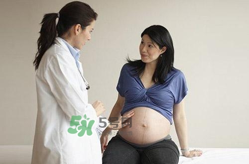 生孩子會(huì)遇到尷尬的事情有哪些？生孩子會(huì)變老嗎？