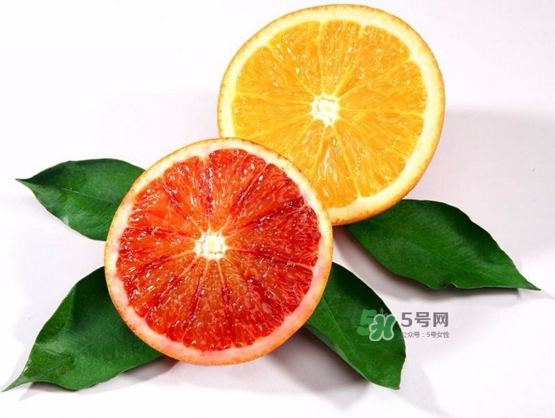 橙子是橘子跟什么水果的雜交品種？橙子是上火還是下火？