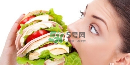 晚上運(yùn)動(dòng)后能吃東西嗎？晚上運(yùn)功后吃什么水果好？