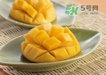 寶寶能吃芒果嗎？寶寶能喝芒果汁嗎？