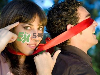 讀懂女人潛臺詞 第一次約會聊什么 讀懂女人潛臺詞 第一次約會聊什么