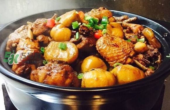 板栗燒雞的家常做法？板栗燒雞怎么做好吃？