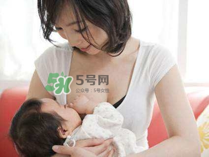 塞奶了有硬塊怎么辦？塞奶要熱敷還是冷敷？