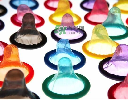 漲姿勢！安全套在野外旅行中的十個重要用途