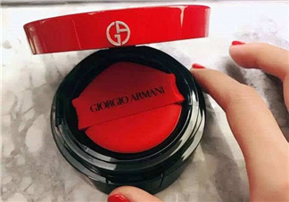 阿瑪尼氣墊刻字服務(wù)哪里有？七夕阿瑪尼氣墊刻字怎么刻？