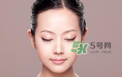 油性皮膚可以用橄欖油嗎？橄欖油擦臉有什么好處？