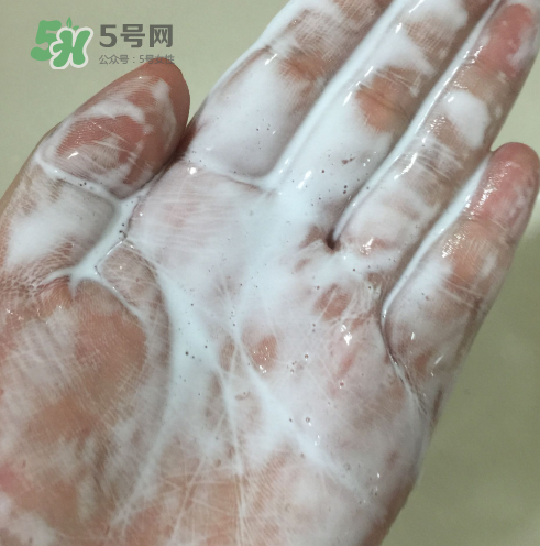 理膚泉潔面啫喱怎么樣？理膚泉潔面啫喱好用嗎？