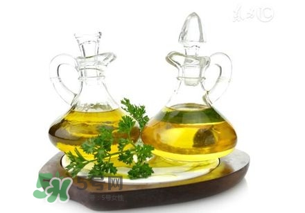 橄欖油和甘油哪個好？橄欖油和甘油的區(qū)別