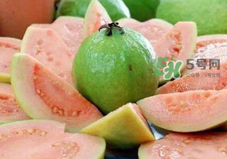 芭樂和石榴有什么區(qū)別？芭樂要吃硬的還是軟的？