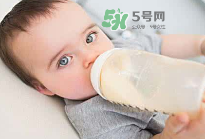 母乳和奶粉能混在一起吃嗎？母乳和奶粉混合喂養(yǎng)好嗎？