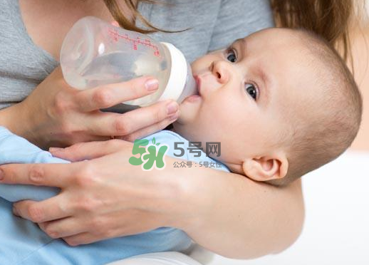 母乳和奶粉能混在一起吃嗎？母乳和奶粉混合喂養(yǎng)好嗎？