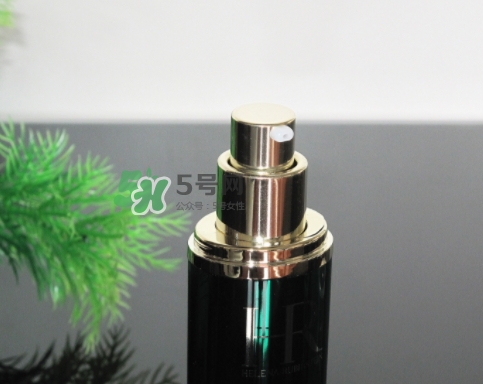 綠寶瓶和小棕瓶哪個好？綠寶瓶和小棕瓶對比