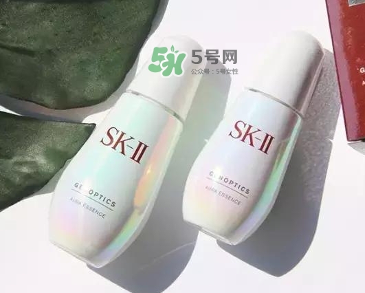 小棕瓶和小燈泡哪個好？小棕瓶和小燈泡先用哪個