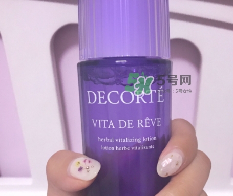 小棕瓶和小紫瓶哪個(gè)好？小棕瓶和黛珂小紫瓶哪個(gè)先用