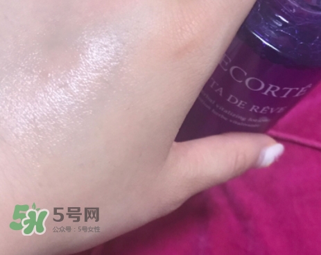 小棕瓶和小紫瓶哪個(gè)好？小棕瓶和黛珂小紫瓶哪個(gè)先用