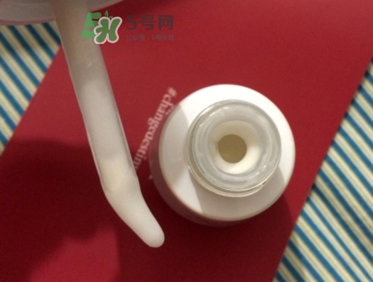 神仙水和小燈泡哪個好？神仙水和小燈泡使用順序